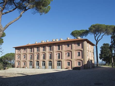 casali del pino tenuta fendi|casali di tenuta.